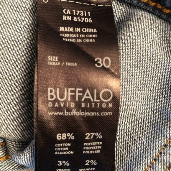 Buffalo by David  Bitton  size 30 high waist jean short’s with  cuff stretch - Picture 2 of 14